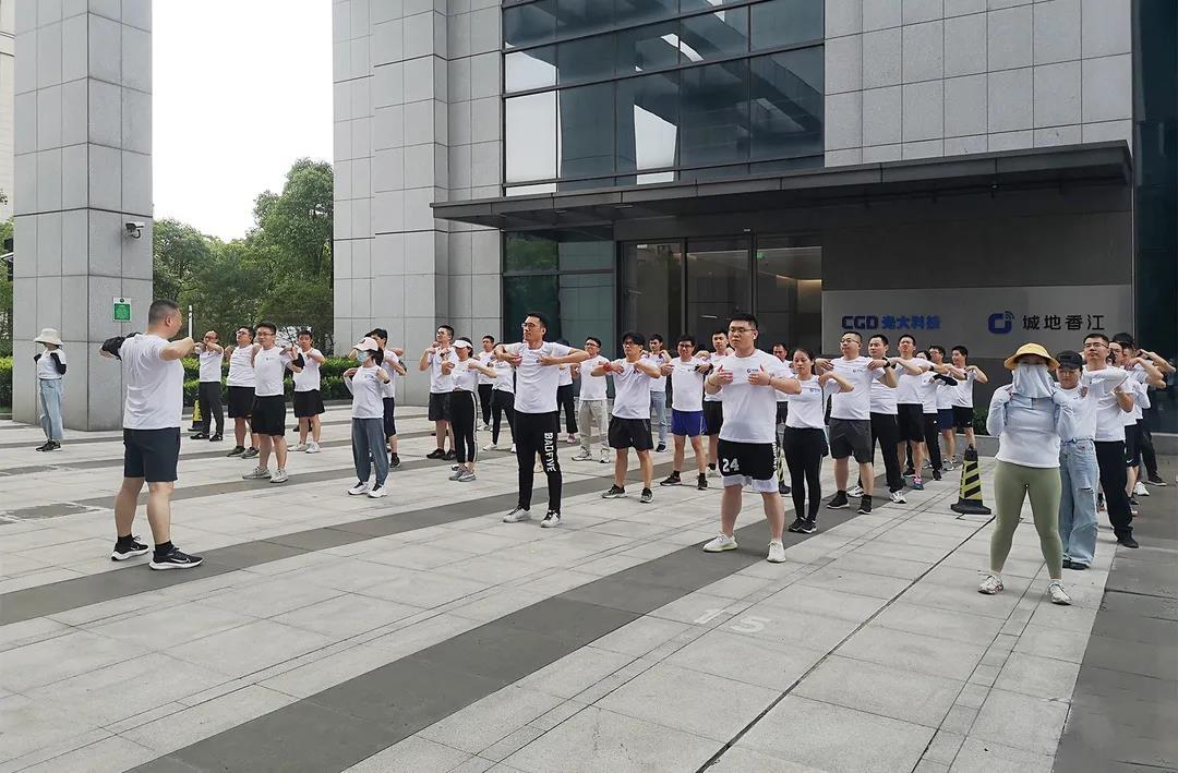 “跑出健康，绽放活力”1xbet香江开启跑团征程